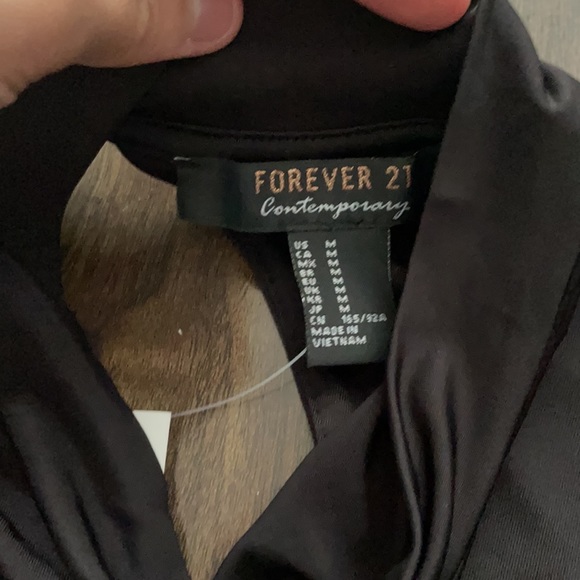 Black Open Back Sleeveless Mock Neck F21 Bodysuit - Picture 6 of 13